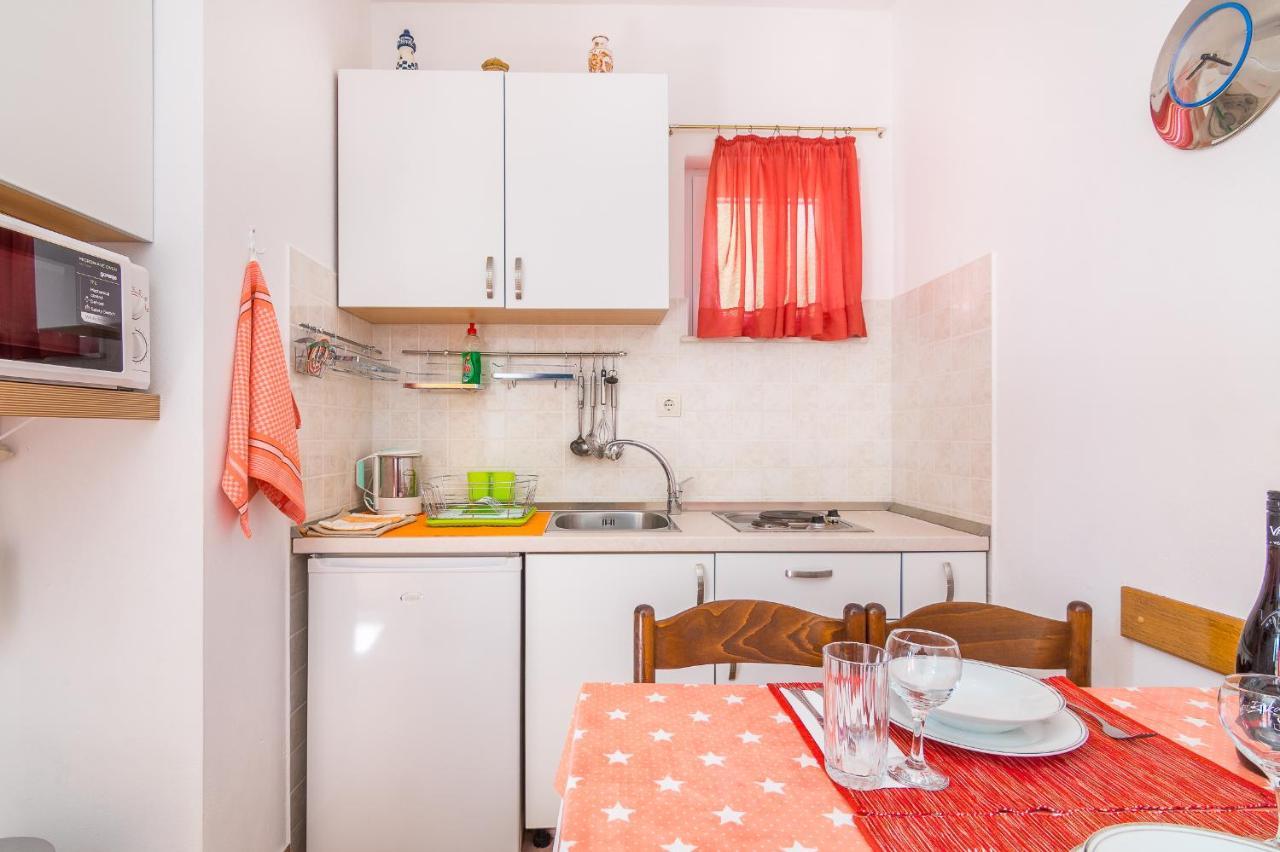 Cheap Apartment Tanja Трогир Экстерьер фото