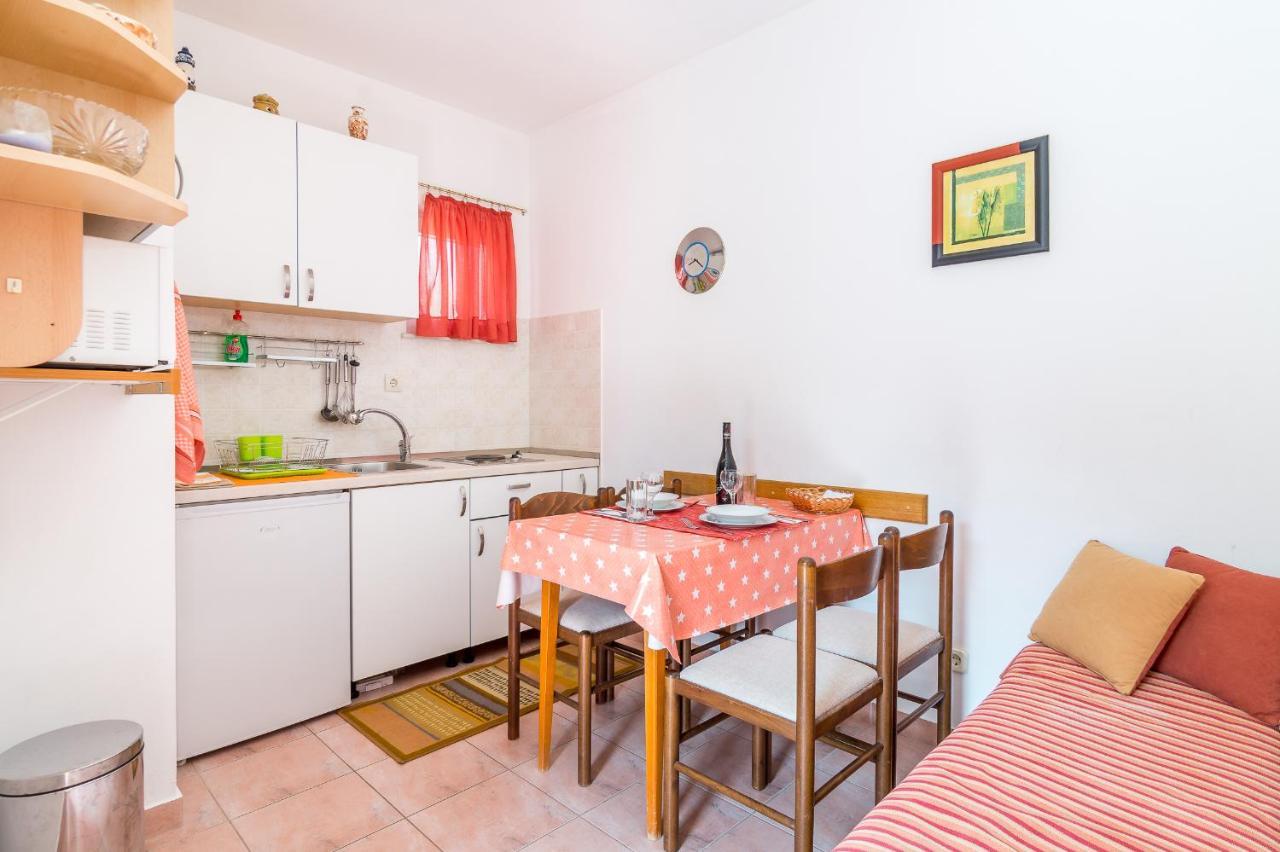 Cheap Apartment Tanja Трогир Экстерьер фото